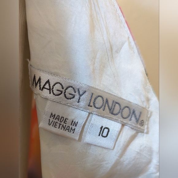 Maggy London Floral Fit & Flare Print Dress, Size 10 - Picture 8 of 8